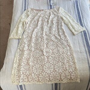 Jessica Howard Elegant Cream Lace Dress